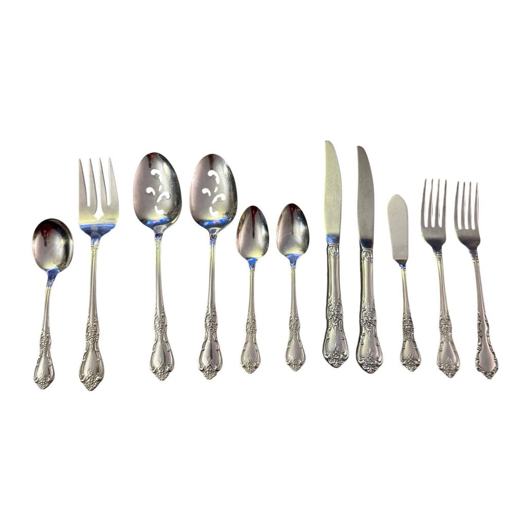 11 Piece Oneida Distinction Deluxe HH Kennett Square Stainless Flatware hostess